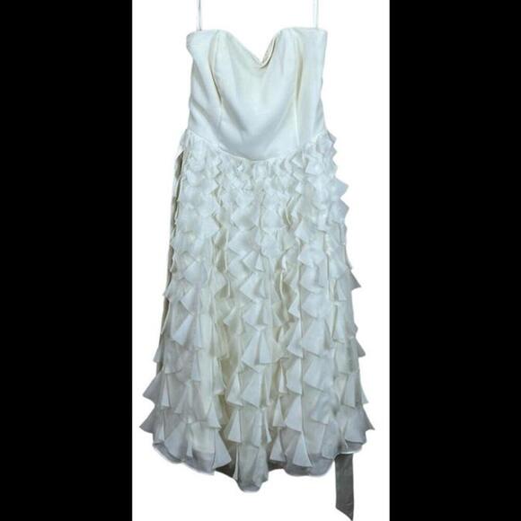 White House Black Market Strapless‎ Ruffle Tiered Ivory Cocktail Dress Size 4 - Picture 1 of 3
